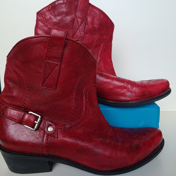 red cowgirl booties